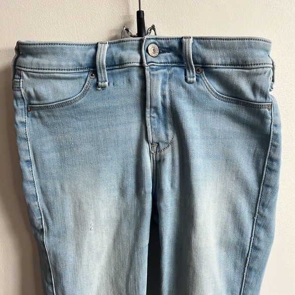 Abercrombie & Fitch Harper Low Rise Jean Legging - Picture 2 of 6